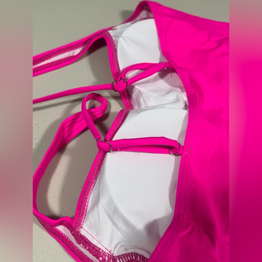 🆕 Pink Ruched One Piece Swimsuit - Picture 5 of 8